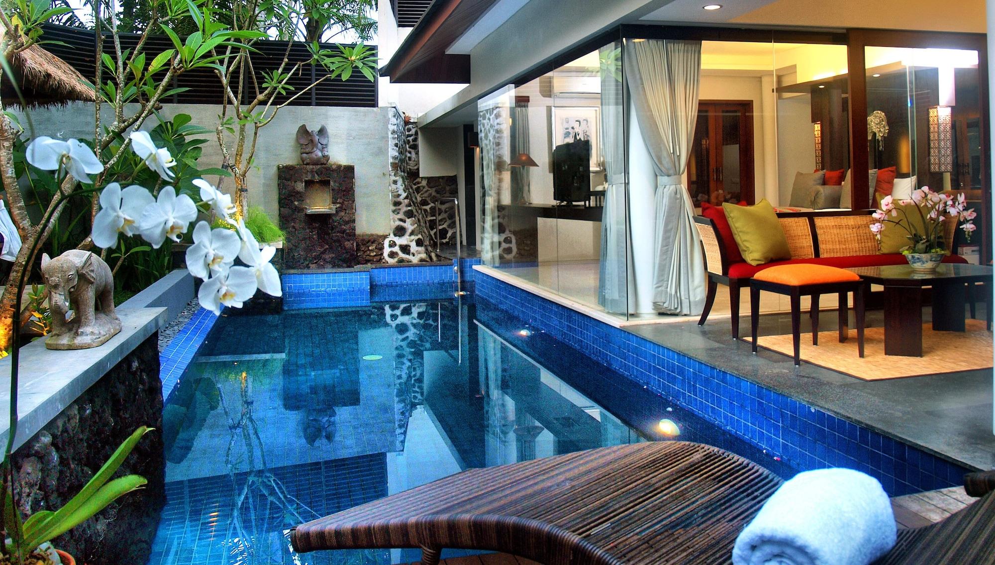 Royal Kamuela Villas & Suites At Monkey Forest Ubud (Adults Only) Exterior photo A pool villa at the resort