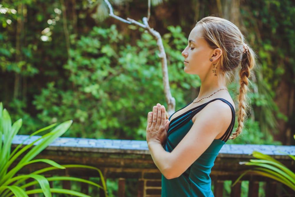 Royal Kamuela Villas & Suites At Monkey Forest Ubud (Adults Only) Exterior photo A woman meditating
