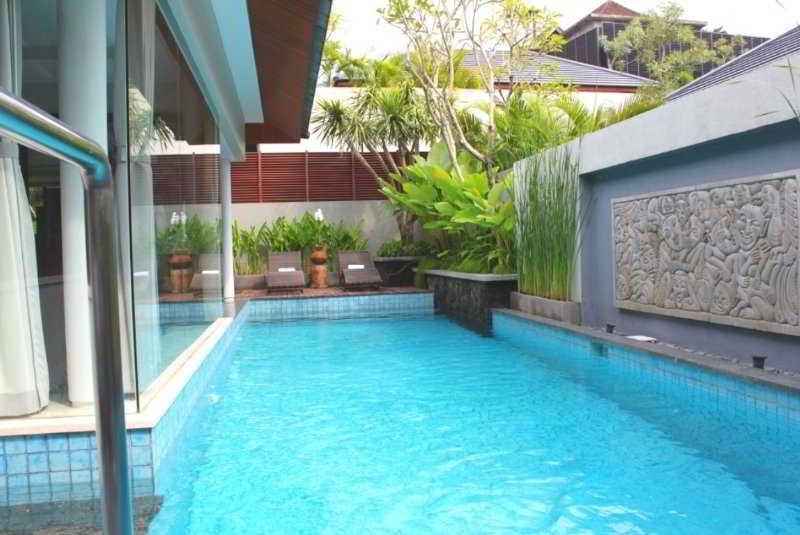 Royal Kamuela Villas & Suites At Monkey Forest Ubud (Adults Only) Exterior photo A swimming pool