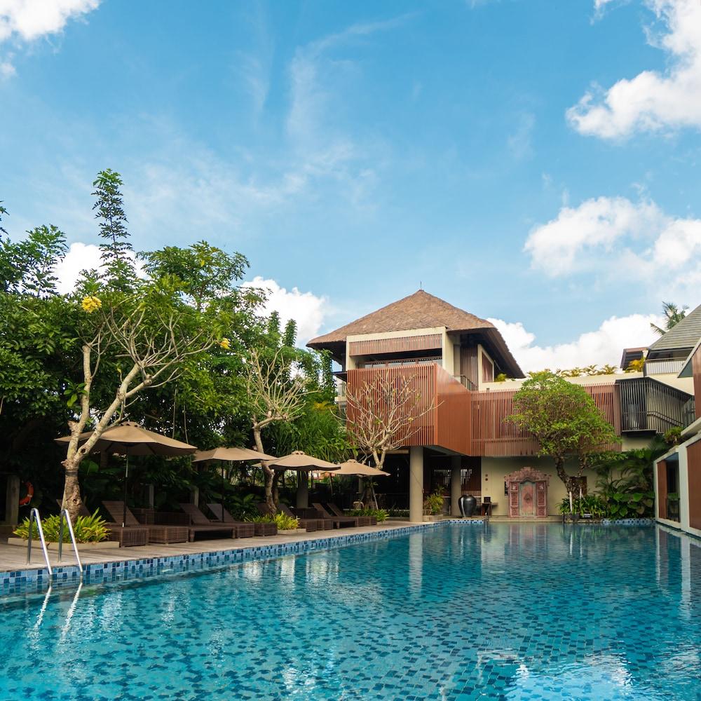 Royal Kamuela Villas & Suites At Monkey Forest Ubud (Adults Only) Exterior photo The swimming pool at the resort