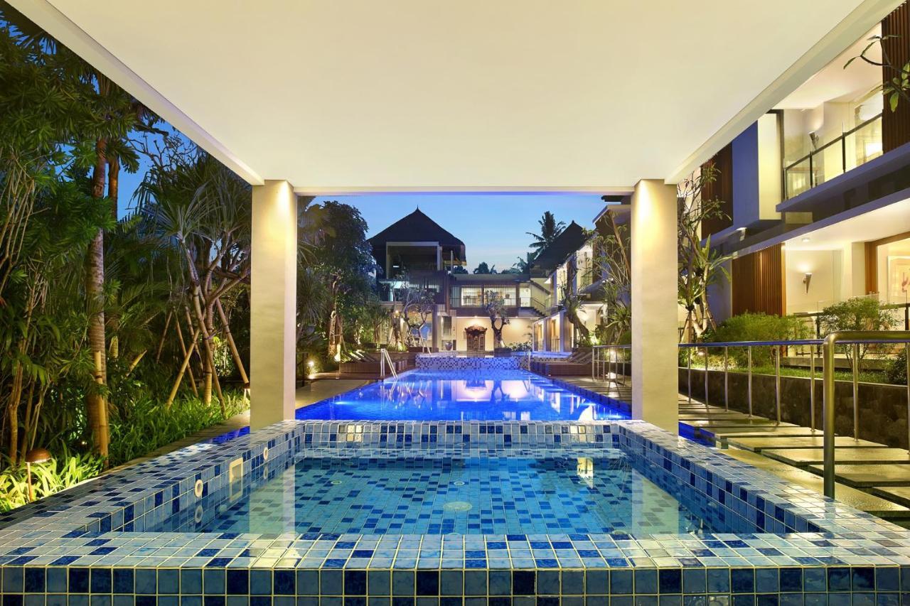 Royal Kamuela Villas & Suites At Monkey Forest Ubud (Adults Only) Exterior photo The swimming pool at the hotel