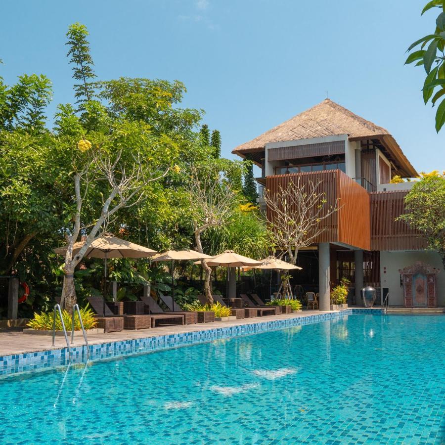 Royal Kamuela Villas & Suites At Monkey Forest Ubud (Adults Only) Exterior photo The swimming pool at the resort